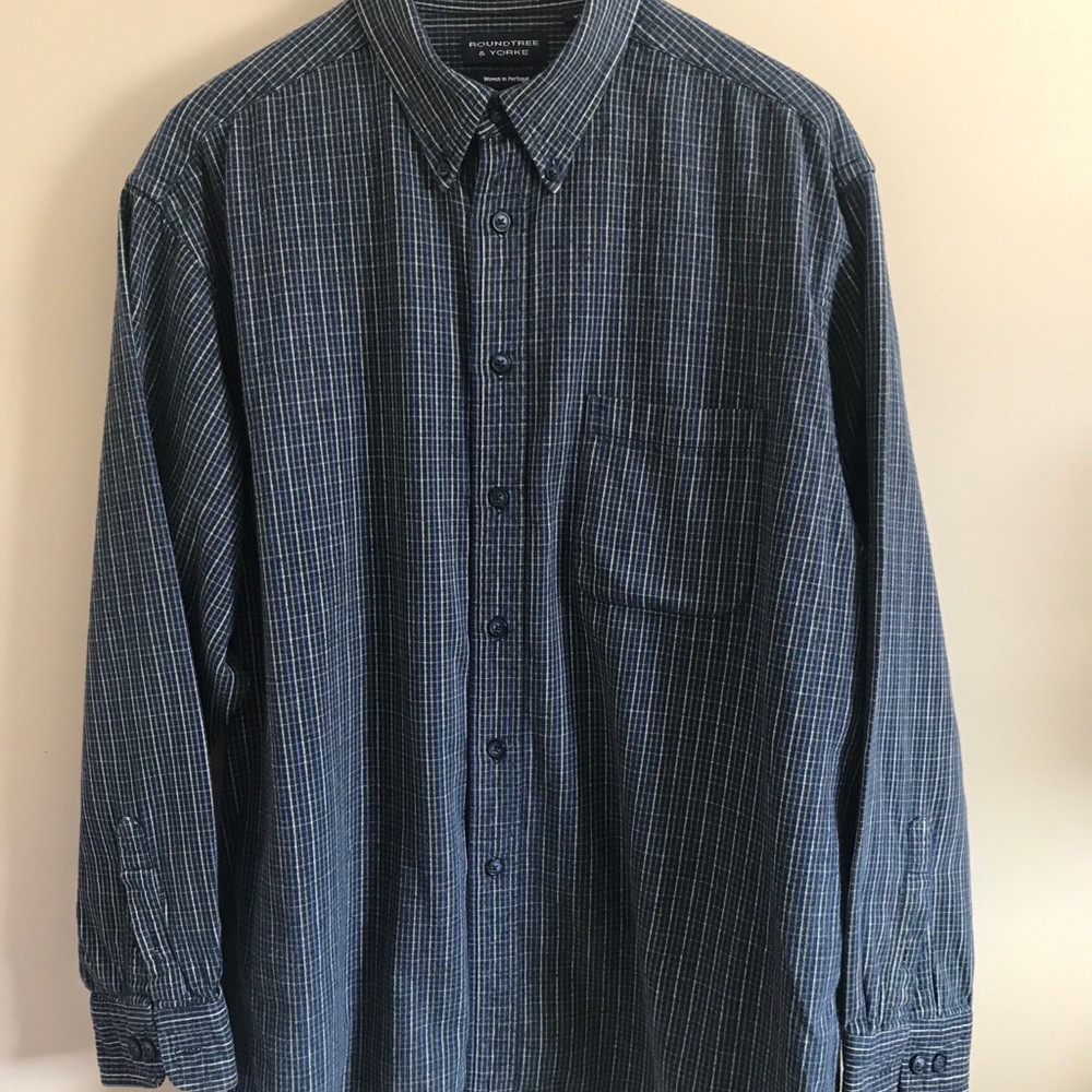 Roundtree & Yorke Plaid Button Down Shirt